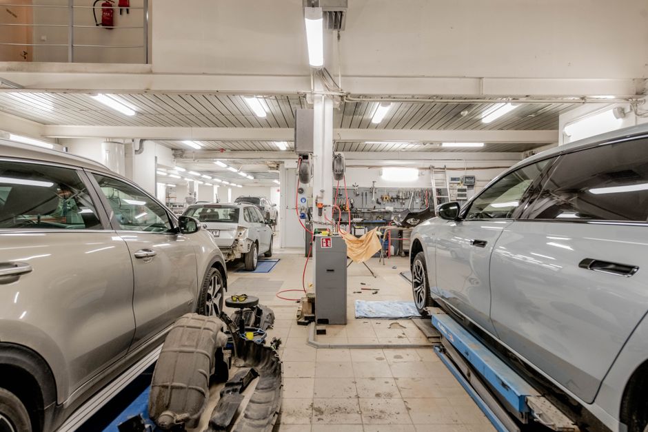 Lokalno popravilo laka (spot repair) na vozilu